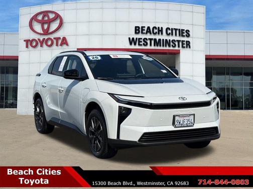 Pearl 2026 Toyota bZ XLE