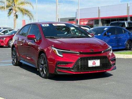 2025 Toyota Corolla SE