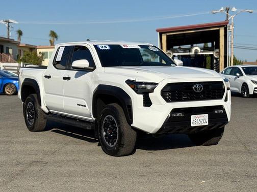 2024 Toyota Tacoma TRD Sport