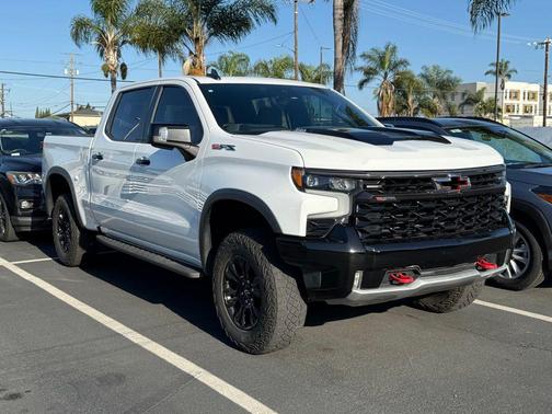 Summit White 2022 Chevrolet Silverado 1500 ZR2