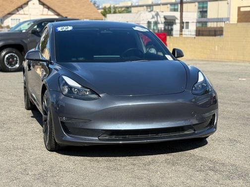 Midnight Silver Metallic 2022 Tesla Model 3 Performance
