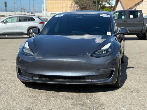 Midnight Silver Metallic 2022 Tesla Model 3 Performance