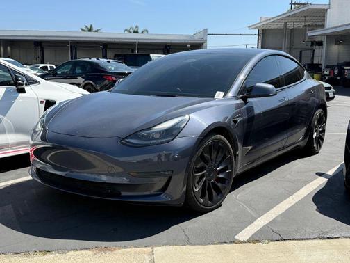 Midnight Silver Metallic 2022 Tesla Model 3 Performance