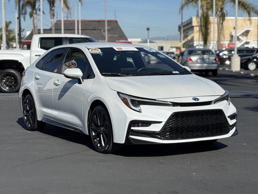 2024 Toyota Corolla Hybrid SE