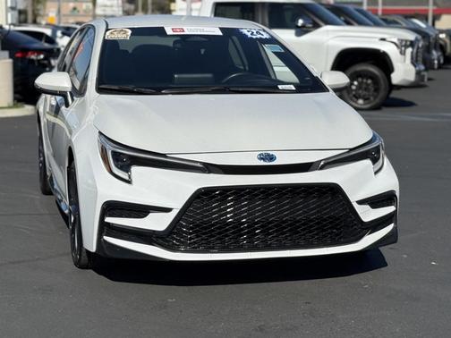 2024 Toyota Corolla Hybrid SE