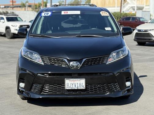 2019 Toyota Sienna SE