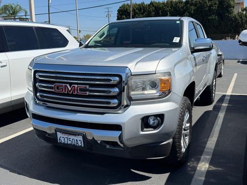 Quicksilver Metallic 2019 GMC Canyon SLT