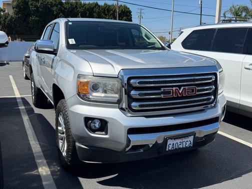 Quicksilver Metallic 2019 GMC Canyon SLT