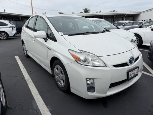 2010 Toyota Prius III