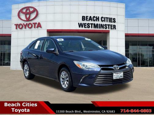 Pearl 2016 Toyota Camry LE