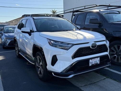 2025 Toyota RAV4 Hybrid SE
