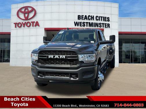 Granite Crystal Metallic Clearcoat 2020 RAM 3500 Tradesman Crew Cab 4x4 8' Box