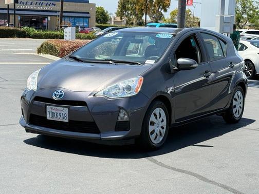 Magnetic Gray Metallic 2013 Toyota Prius c Three