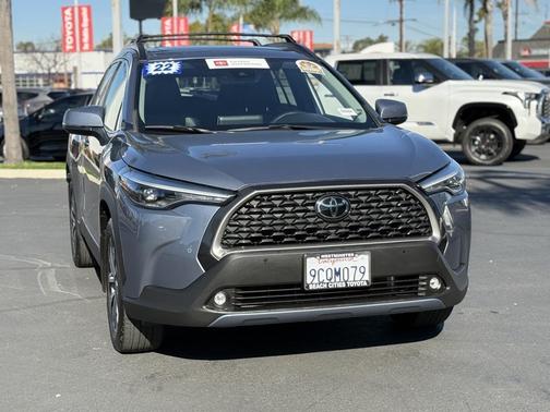 2022 Toyota Corolla Cross XLE