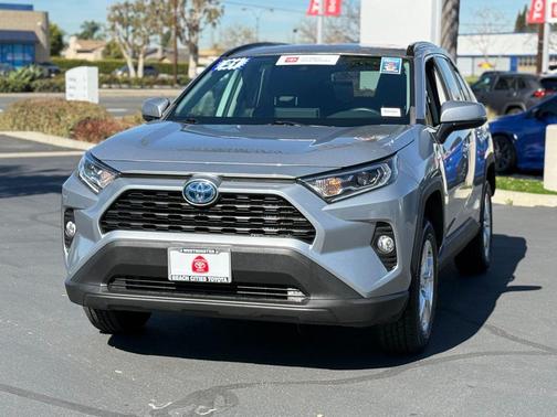2021 Toyota RAV4 Hybrid XLE