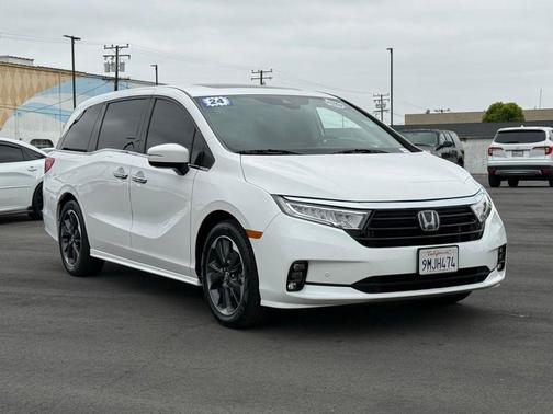 Platinum White Pearl 2024 Honda Odyssey Elite