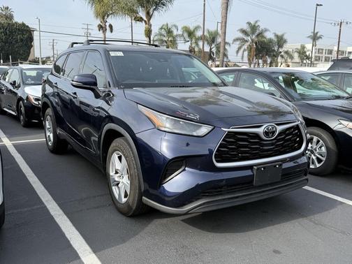 2022 Toyota Highlander L