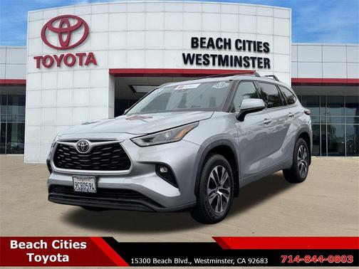 2022 Toyota Highlander XLE