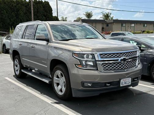 Pepperdust Metallic 2019 Chevrolet Tahoe LT