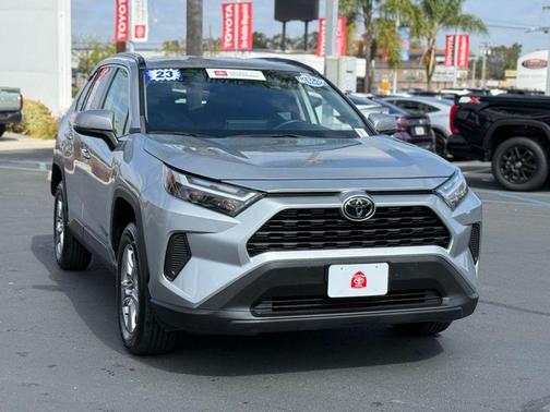 2023 Toyota RAV4 XLE