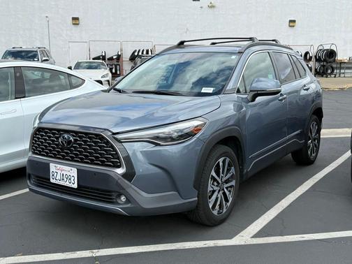 Celestite 2022 Toyota Corolla Cross XLE
