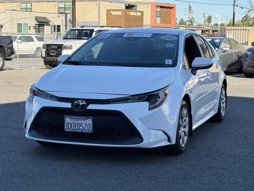 2022 Toyota Corolla LE