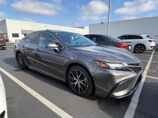 Predawn Gray Mica 2023 Toyota Camry SE