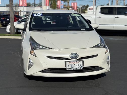 2016 Toyota Prius Four Touring