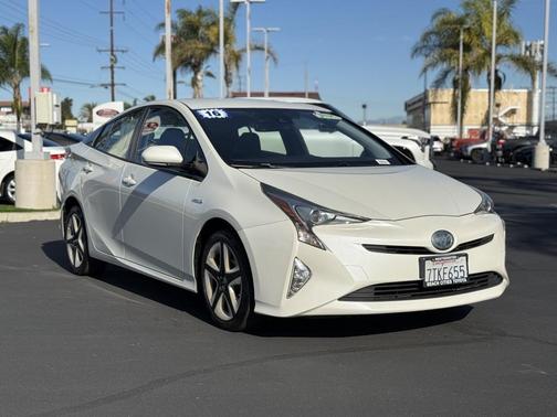 2016 Toyota Prius Four Touring