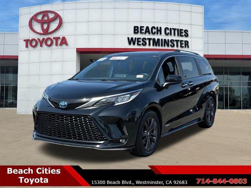 Midnight Black Metallic 2021 Toyota Sienna XSE 7 Passenger
