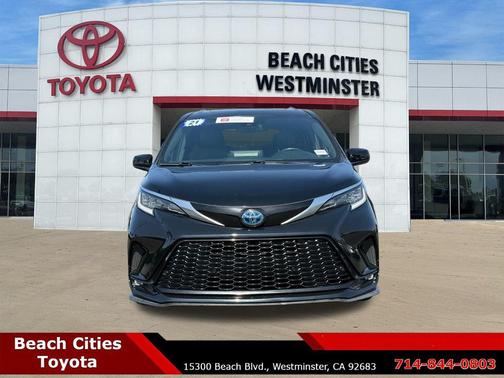 Midnight Black Metallic 2021 Toyota Sienna XSE 7 Passenger