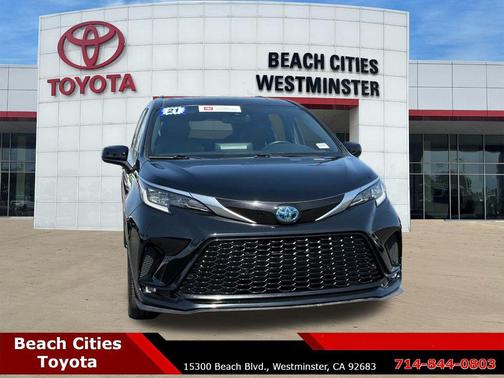 Midnight Black Metallic 2021 Toyota Sienna XSE 7 Passenger