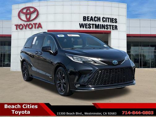 Midnight Black Metallic 2021 Toyota Sienna XSE 7 Passenger