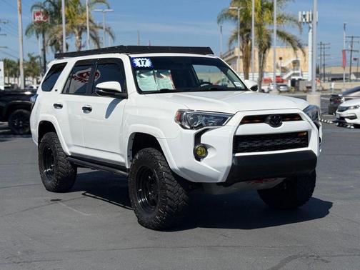 Super White 2017 Toyota 4Runner SR5 Premium