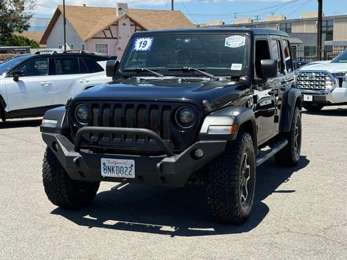 Black Clearcoat 2019 Jeep Wrangler Unlimited Sport
