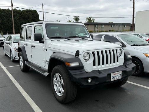Bright White Clearcoat 2020 Jeep Wrangler Unlimited Sport