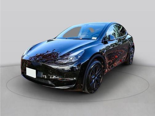 Stealth Gray 2025 Tesla Model Y Long Range Dual Motor Rear-Wheel Drive
