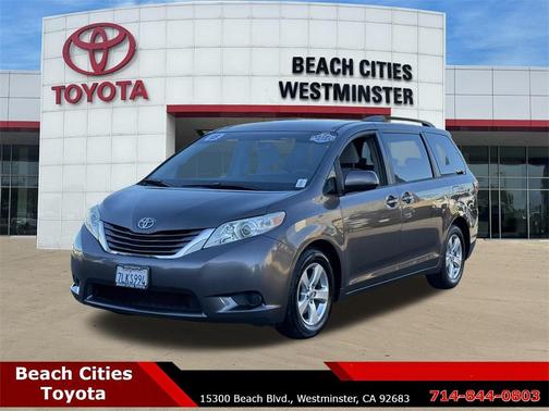 2015 Toyota Sienna LE