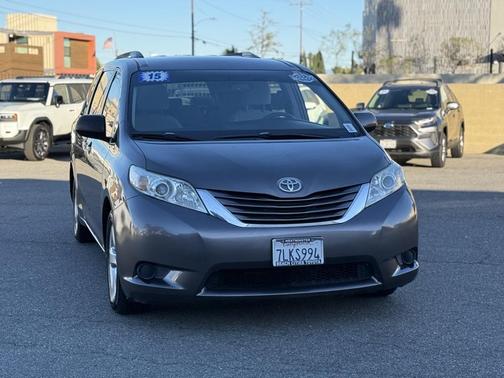 2015 Toyota Sienna LE
