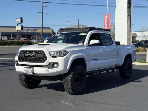 2020 Toyota Tacoma TRD Sport