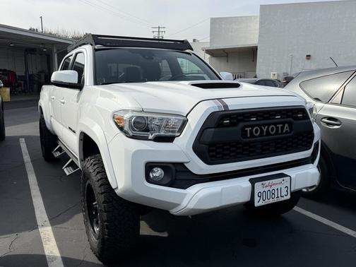 2020 Toyota Tacoma TRD Sport