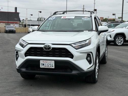 Wind Chill Pearl 2024 Toyota RAV4 XLE Premium