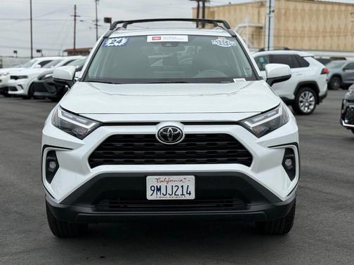 Wind Chill Pearl 2024 Toyota RAV4 XLE Premium