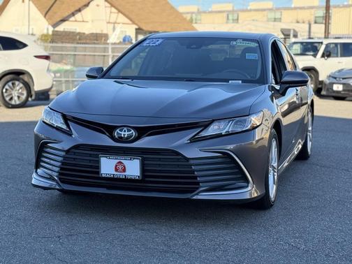 2022 Toyota Camry LE