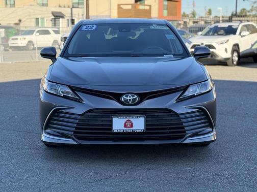 2022 Toyota Camry LE