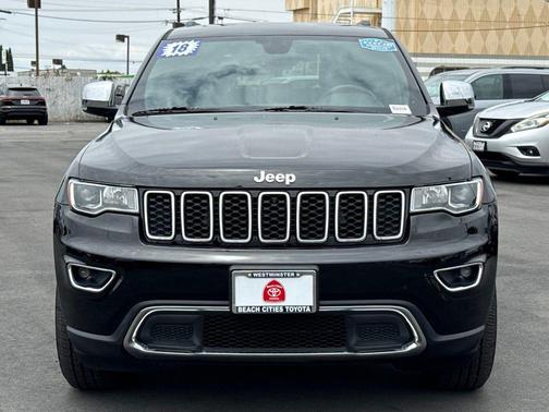 Diamond Black Crystal Pearlcoat 2018 Jeep Grand Cherokee Limited