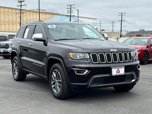 Diamond Black Crystal Pearlcoat 2018 Jeep Grand Cherokee Limited
