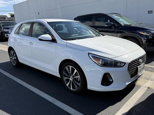 2019 Hyundai Elantra GT Base