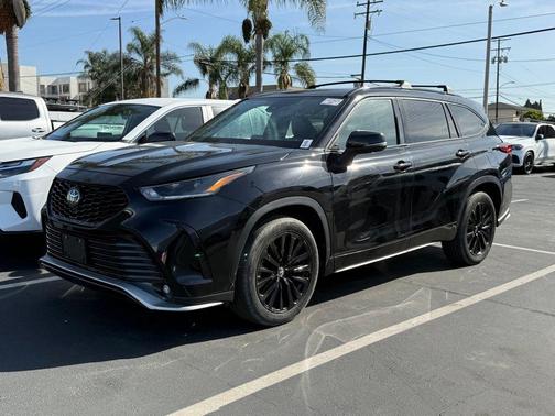 2023 Toyota Highlander XSE