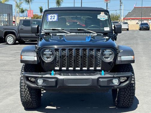 Black Clearcoat 2022 Jeep Wrangler Unlimited 4xe Rubicon